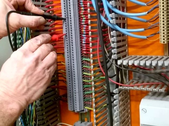 Elektrik Panolarının Temel Yapısı ve Çalışma Prensipleri